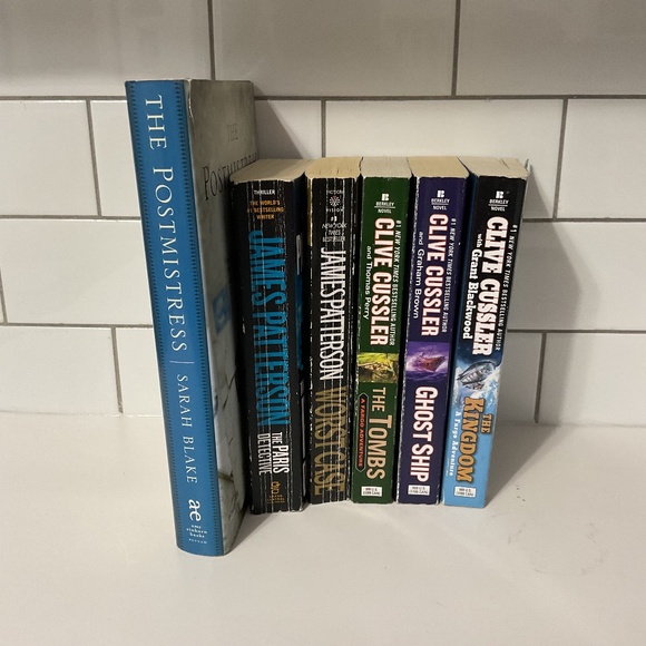 6 Books Novels Mystery Etc - Picture 1 of 4